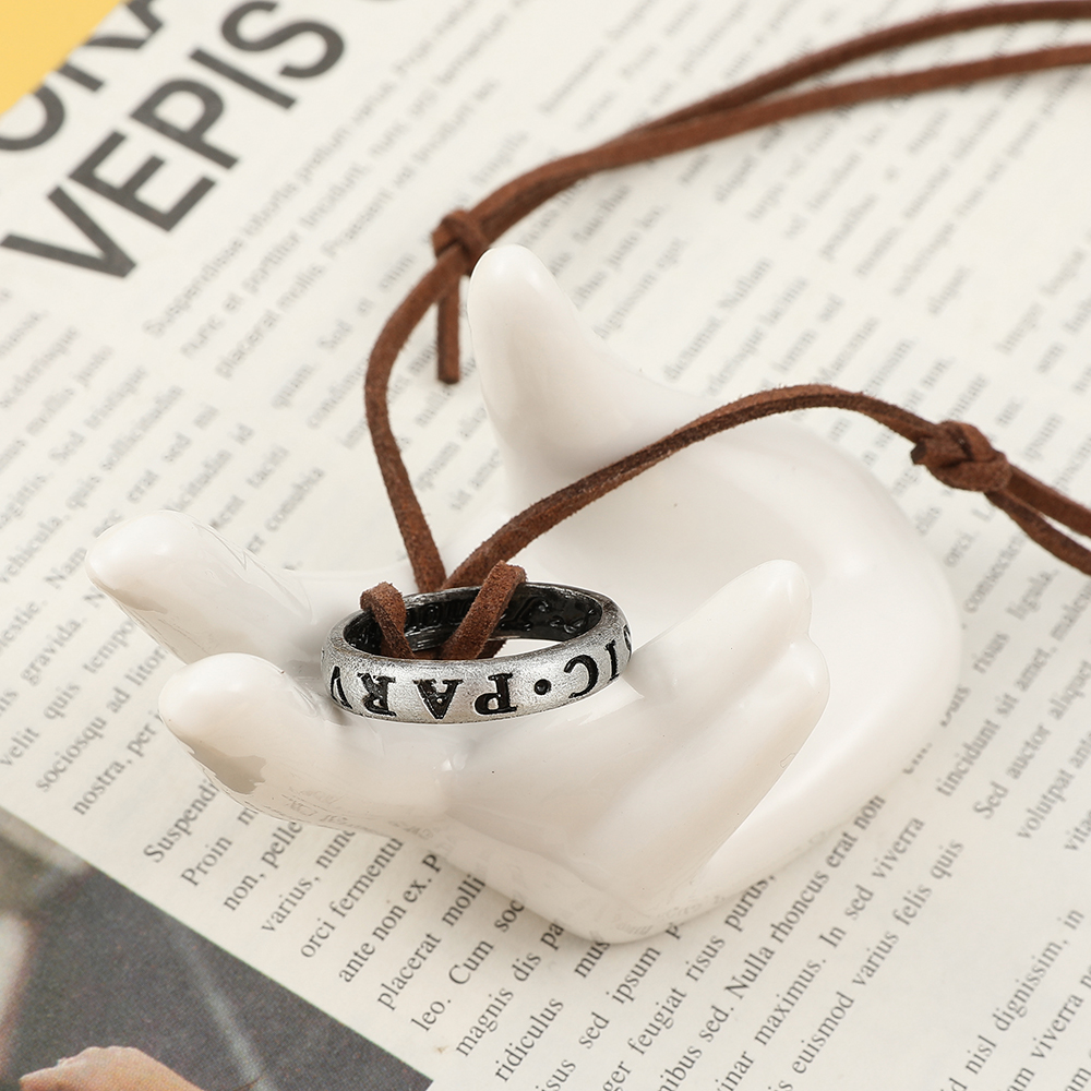 Game Anime Leather Chain Ring  - Vintage Necklace ulasan dan harga