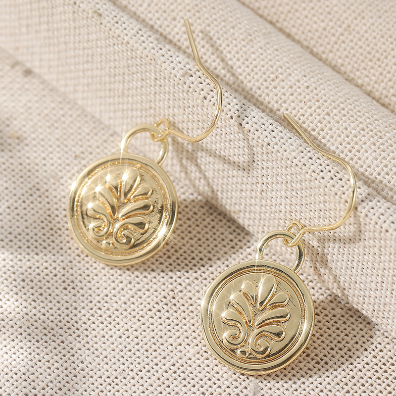 Vintage Charm Embossed Golden  - Vintage Collectible Coins ulasan dan harga