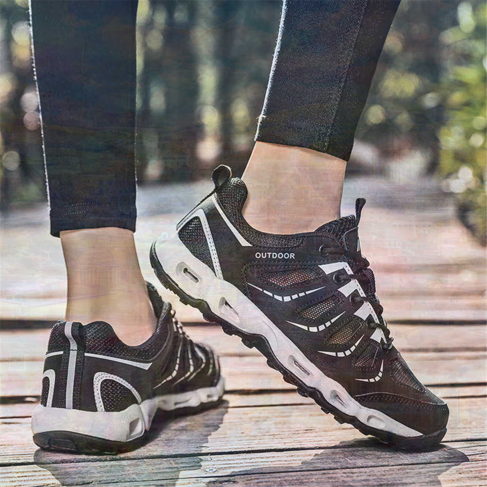 Sumer Round Tip Silver Sneaker - Vintage And Collectible Items ulasan dan harga